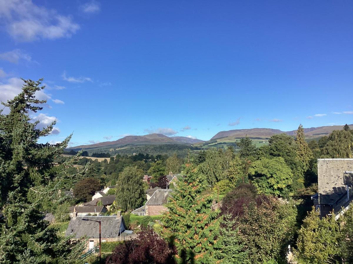 The Viewpoint, 2 Bedroom Apartment In Crieff Exterior photo